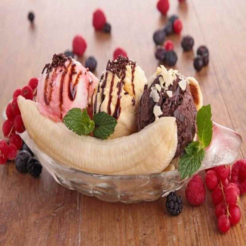 LURANA’S SPLIT — DESSERTS
